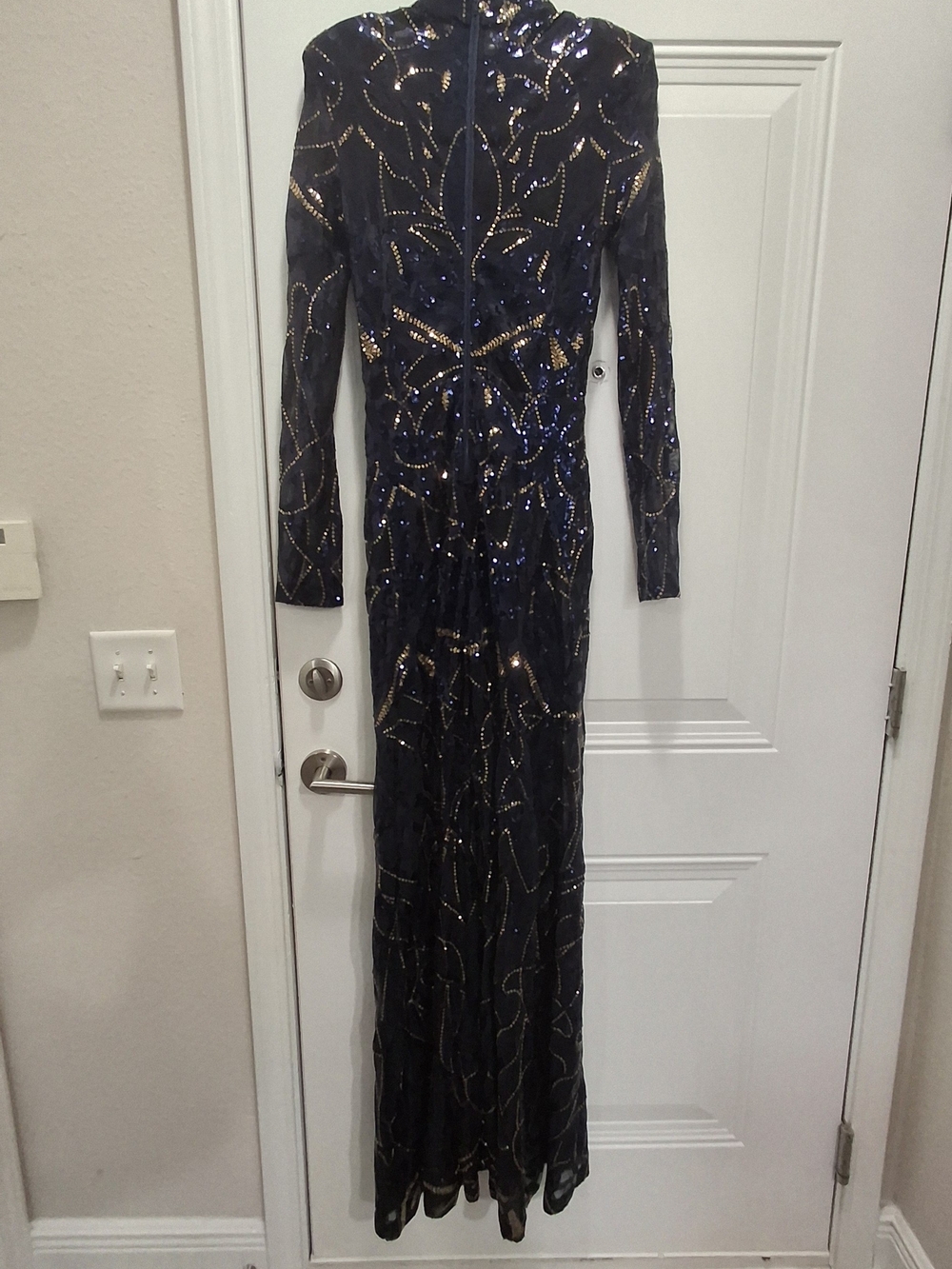 Elegant Navy Sequin Long Sleeve Evening Dress